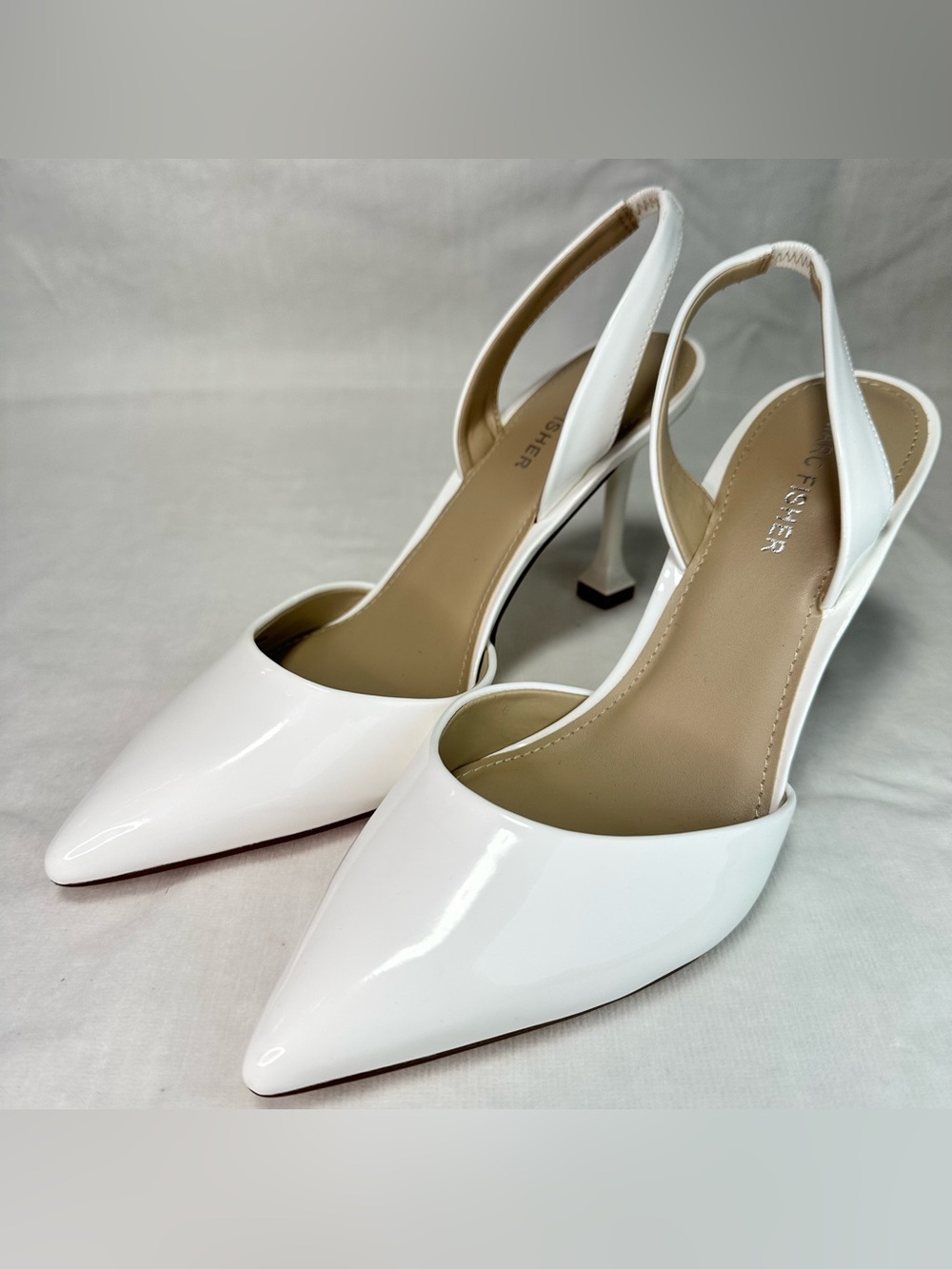 Marc Fisher Stiletto Slingback Heels White Size 7 Classic Corpcore NWOB